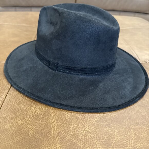 Black Hat Made In Mexico - Suede, Size Medium Fedora - Picture 1 of 6